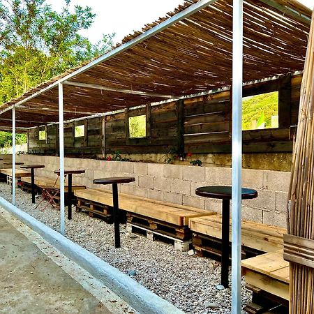 Garden Villa Naza Piqeras 外观 照片